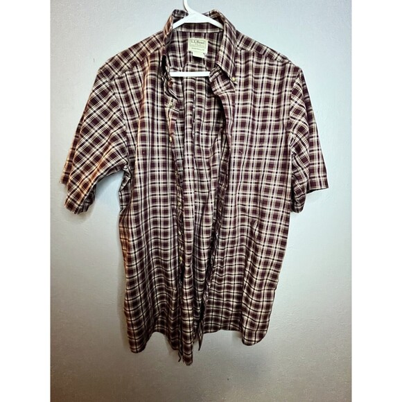 L.L. Bean Shirt Men's Medium Burgundy White Plaid Cotton Traditional Button-Down - Picture 1 of 3